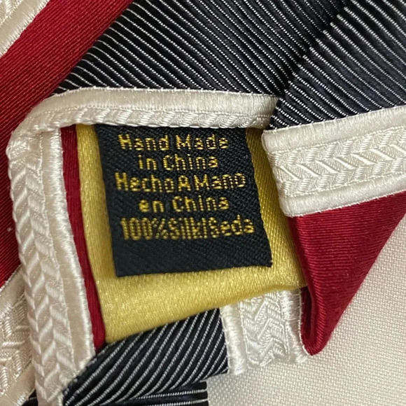 Donald Trump 100%  silk greyish green and red tie - Picture 5 of 7
